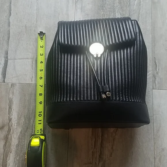 Henri bendel backpack - Picture 10 of 16